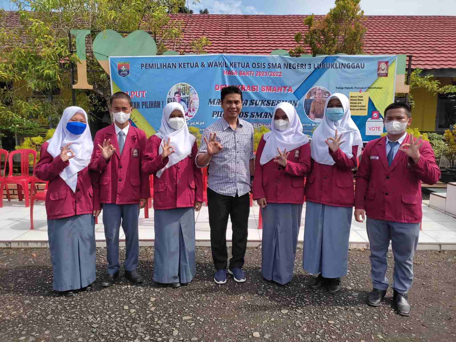 Tiga Pasangan Calon Rebut Hati Pelajar SMAN 3