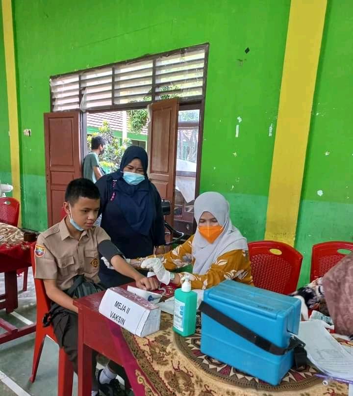 Pelajar MTsN 1 Lubuklinggau Vaksinasi Dosis Kedua