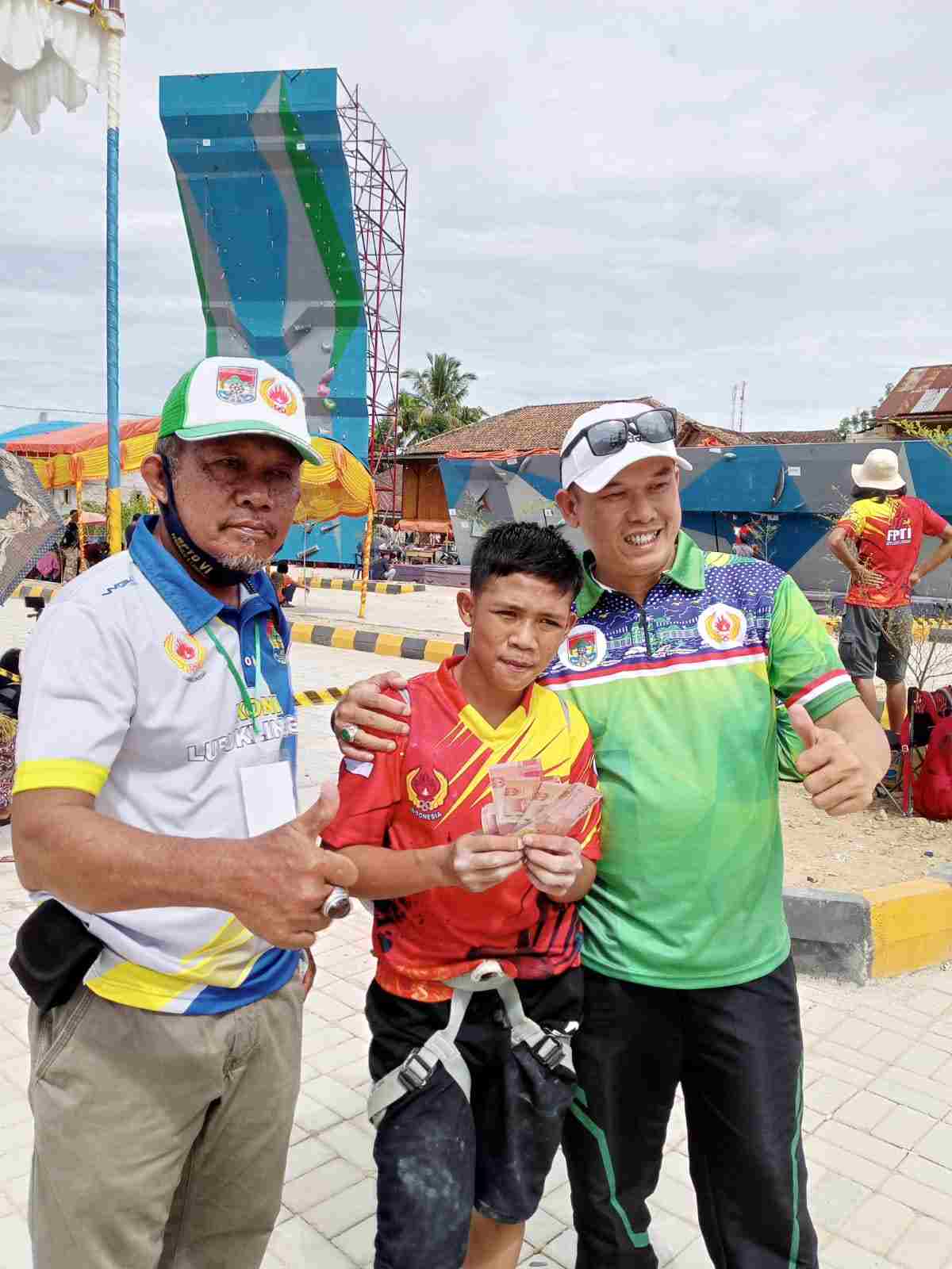 Spiderman Lubuklinggau, Raih Emas di Cabor Panjat Tebing