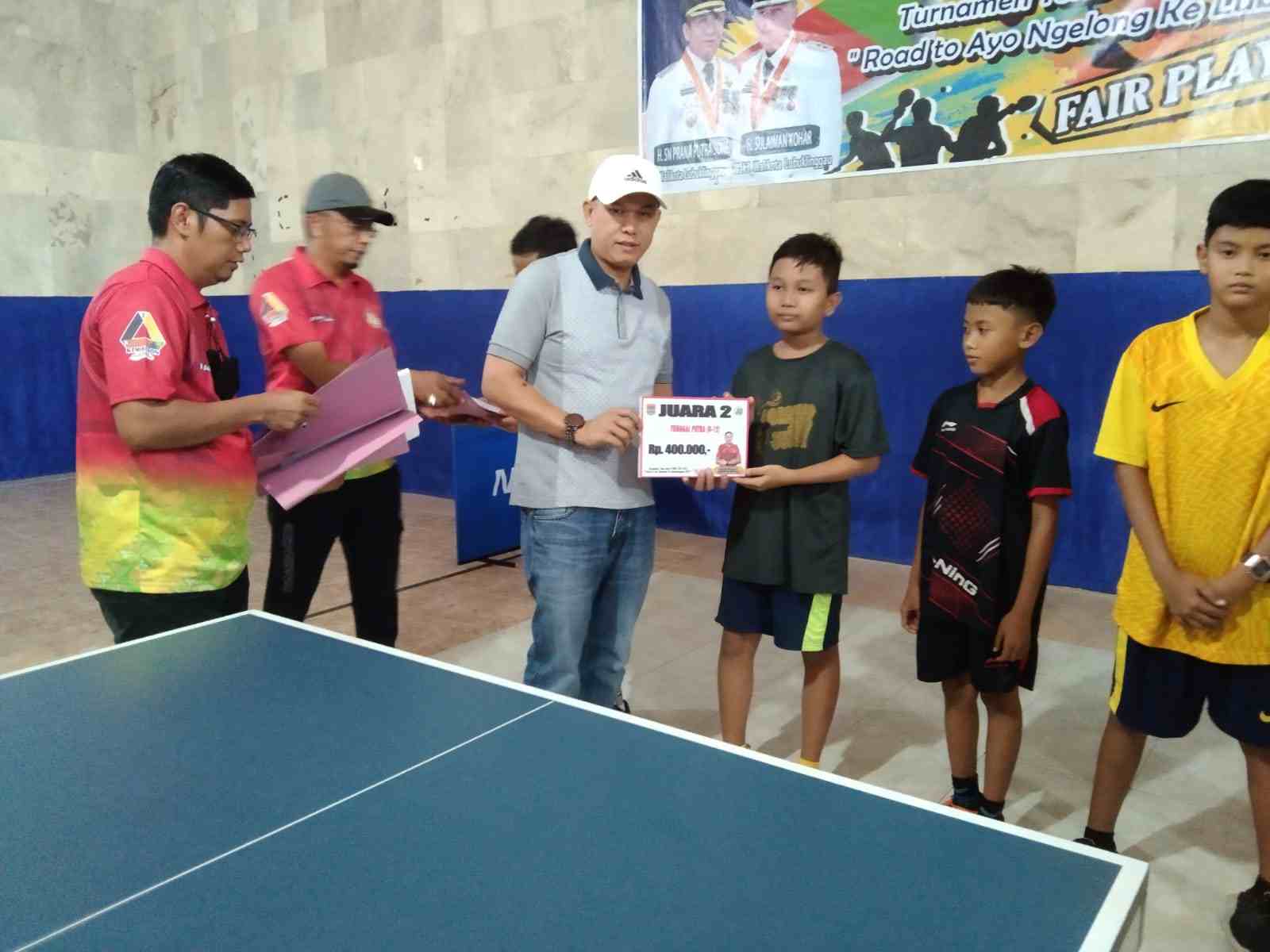 Pelajar SDN 46 Juara II Turnamen Tenis Meja 