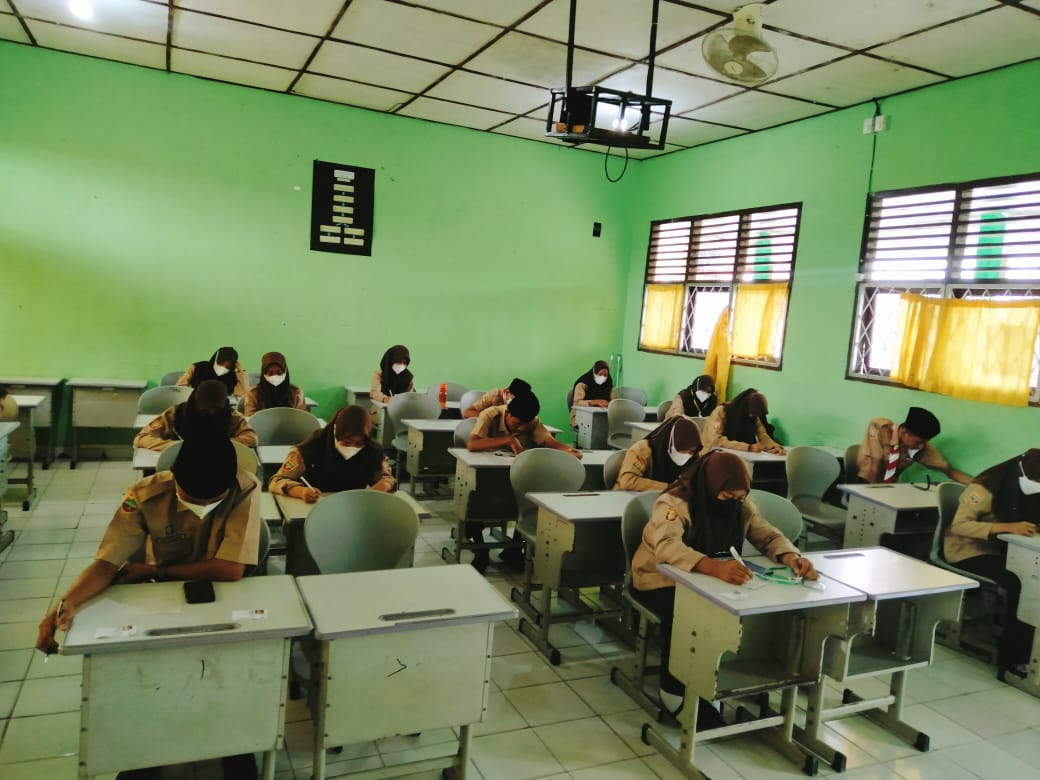 278 Siswa Kelas XII Mandali Ikut USP