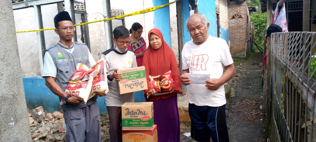 Linggau Bersedekah Bantu Korban Kebakaran