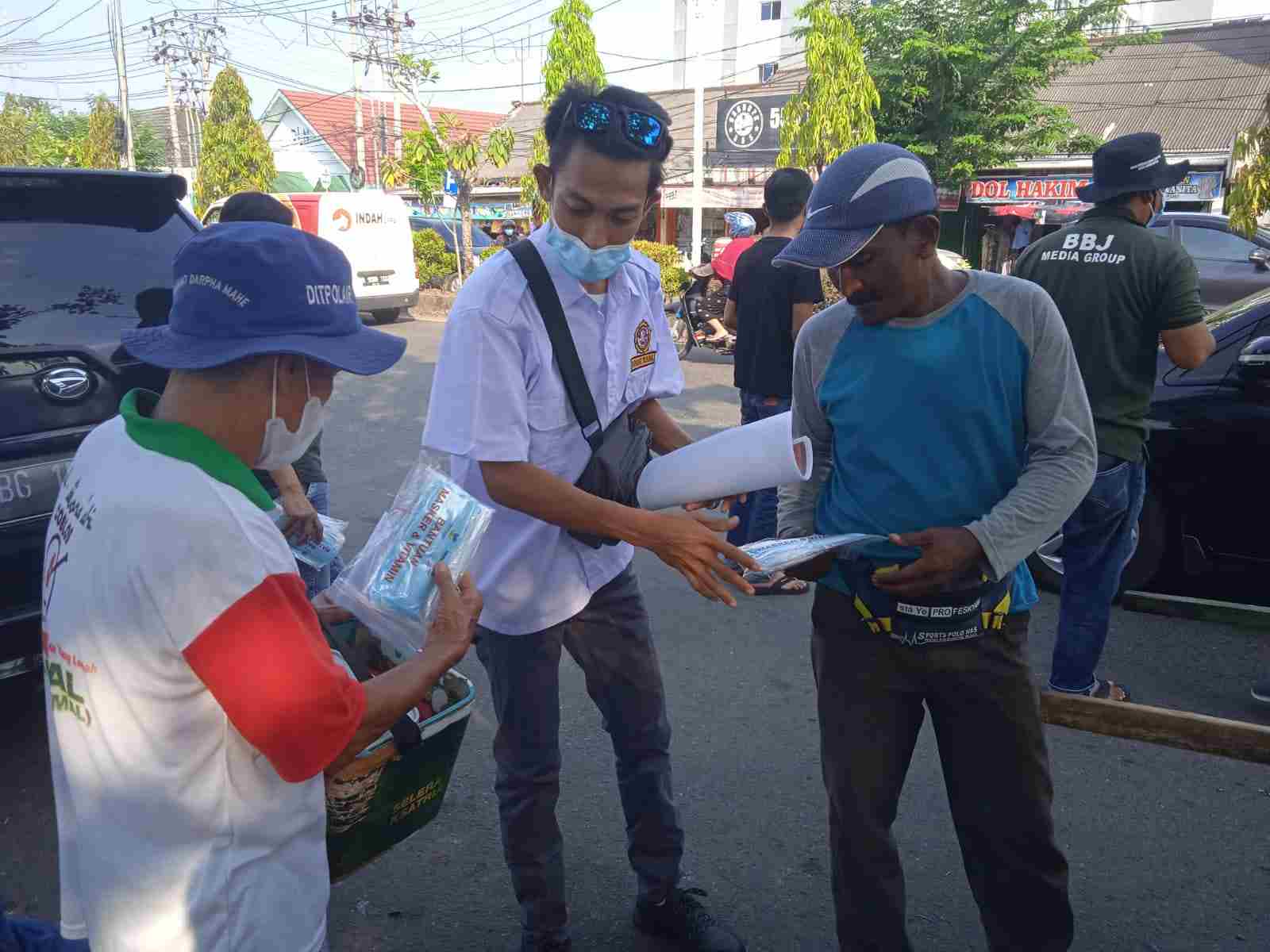 Karang Taruna Bersama Komunitas dan Organisasi Pers Sambut Ramadan Dengan Berbagi