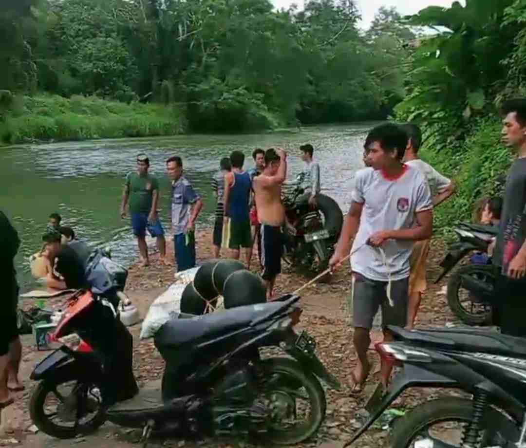 BASARNAS Mura Dinilai Lemot, Dua Hari Hanyut Rangga Belum Ditemukan