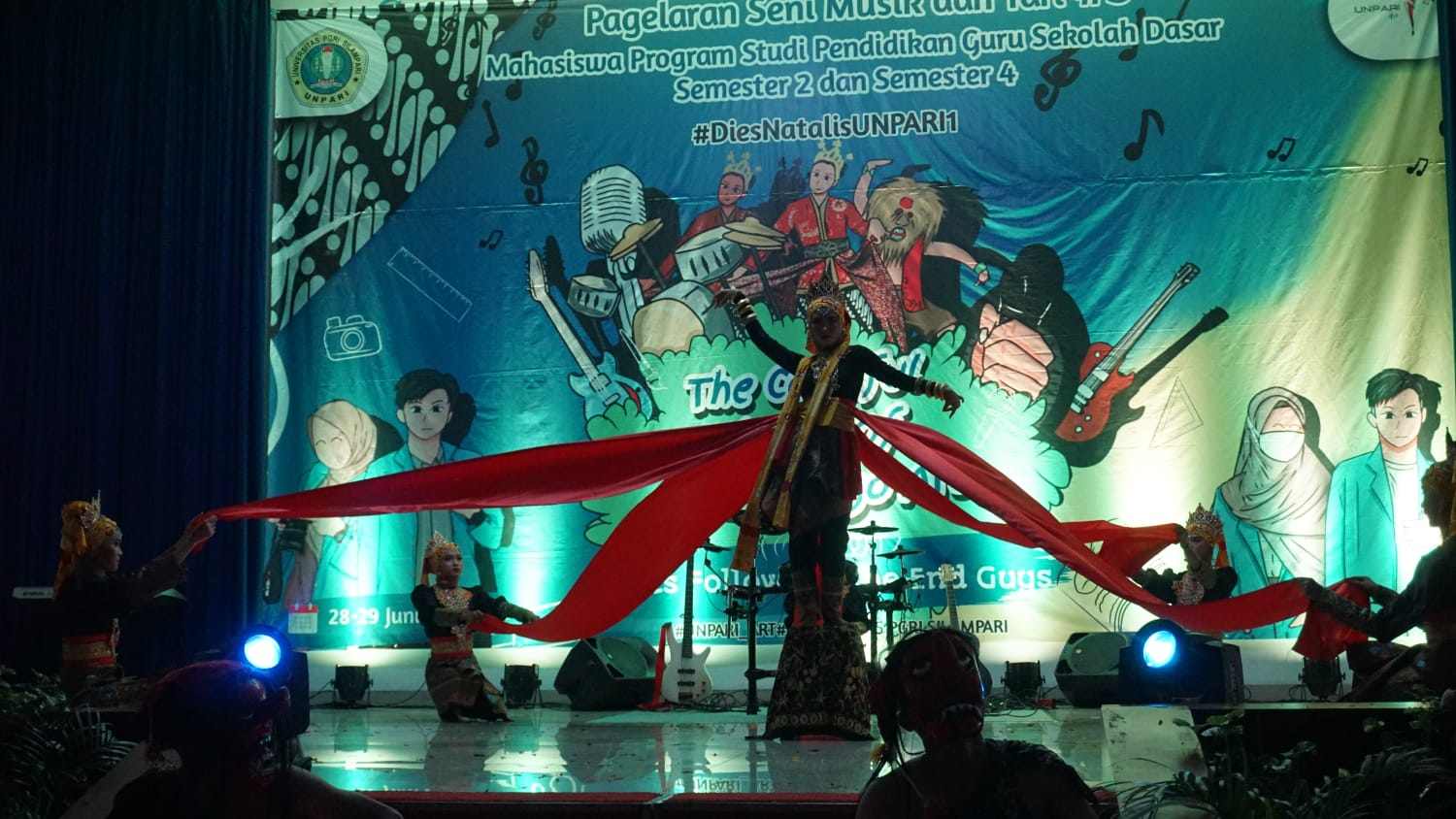 Prodi PGSD Unpari Gelar Pagelaran Seni Musik dan Tari