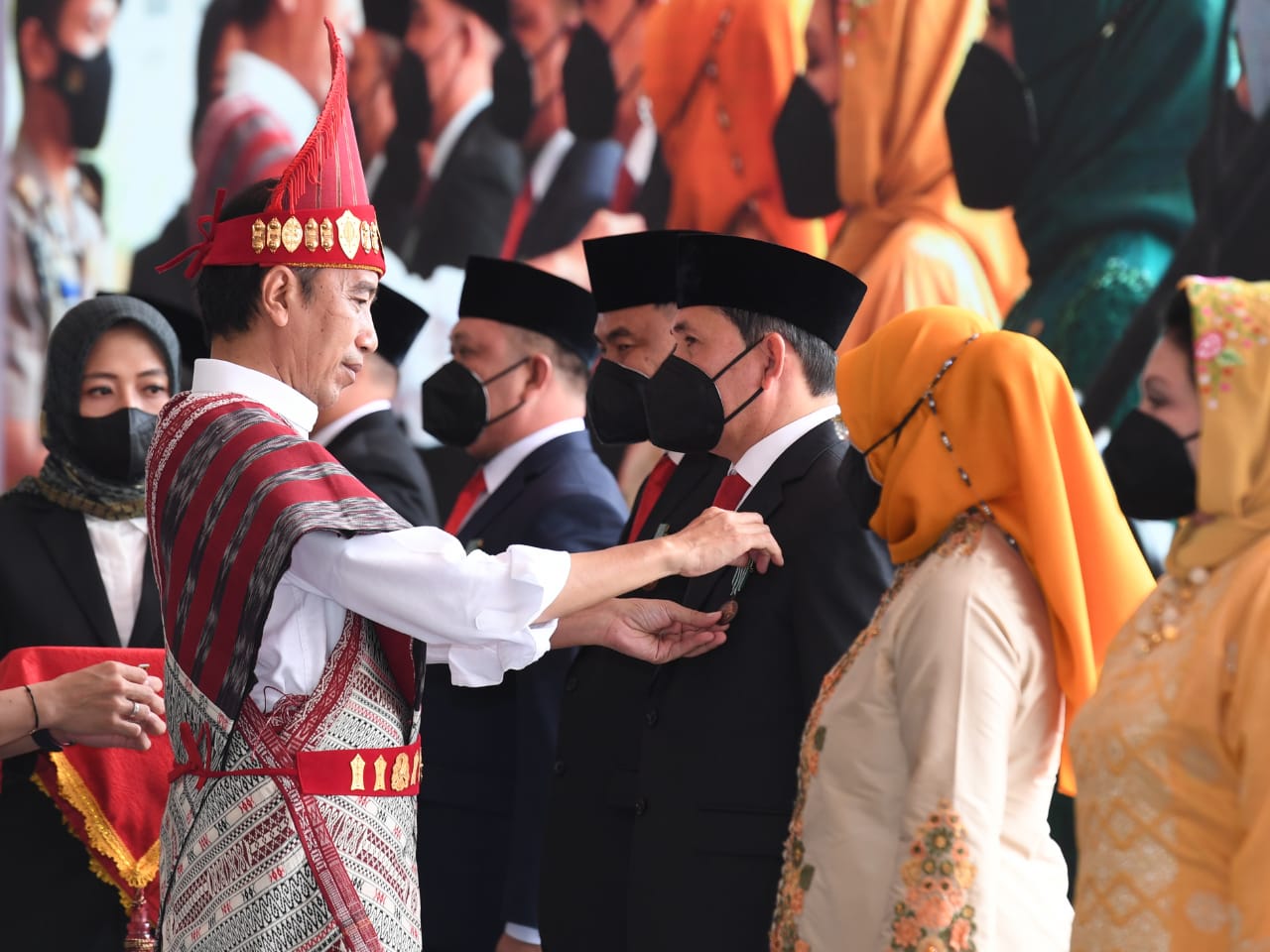 Nanan Terima Penghargaan Satya Lencana Wirakarya dari Presiden