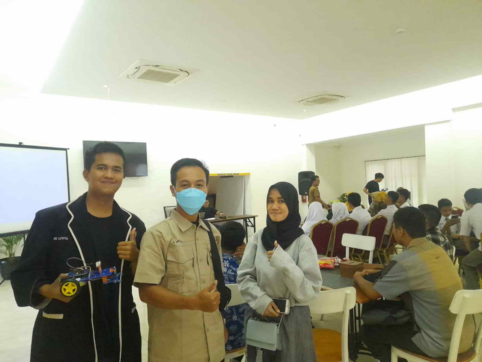 Pelajar SMAN 6 Lubuklinggau Wakili Sumsel di Lomba Persahabatan Robot Line Follower