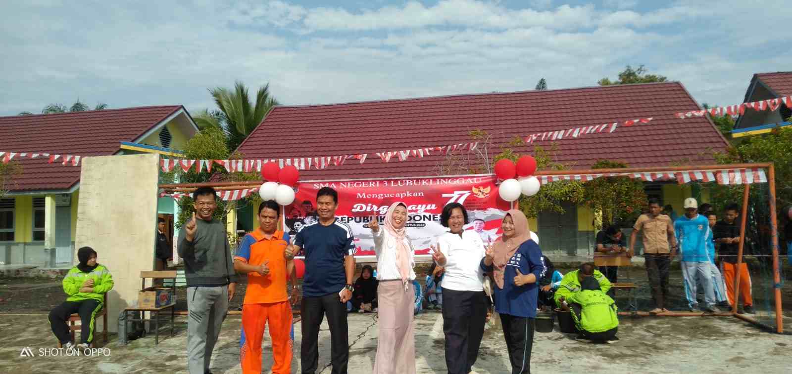 Pelajar dan Guru SMAN 3 Ikuti Lomba 17 Agustus