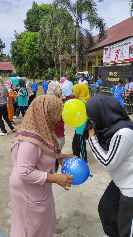 Seru, Anak dan Guru SDN 53 Lubuklinggau Ikuti Lomba HUT Kemerdekaan RI