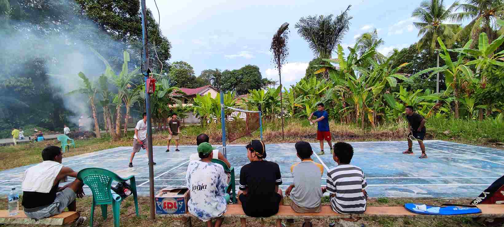 Warga Kelurahan Senalang Antusias Ikut Lomba Badminton