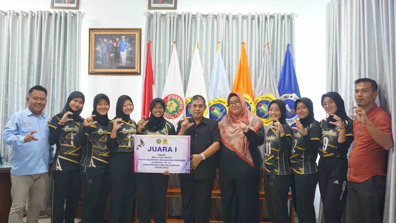 Berjaya di Sumsel, Tim Volly Putri UNPARI Maju ke Pomnas