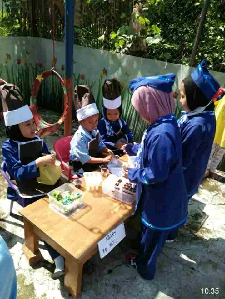 Paud Basmalah Preschool Gelar Market Day