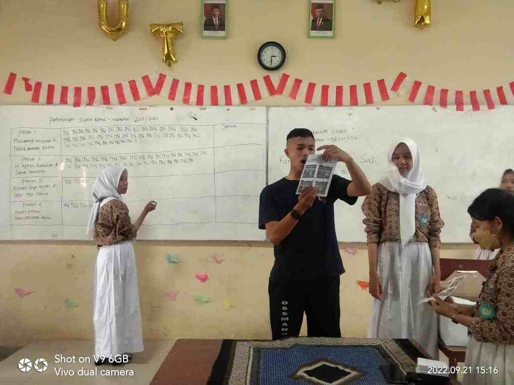 Muhammad Razi Yulian dan Naila Ananta Rizma Terpilih Jadi Ketua dan Wakil OSIS SMAN 2 Lubuklinggau
