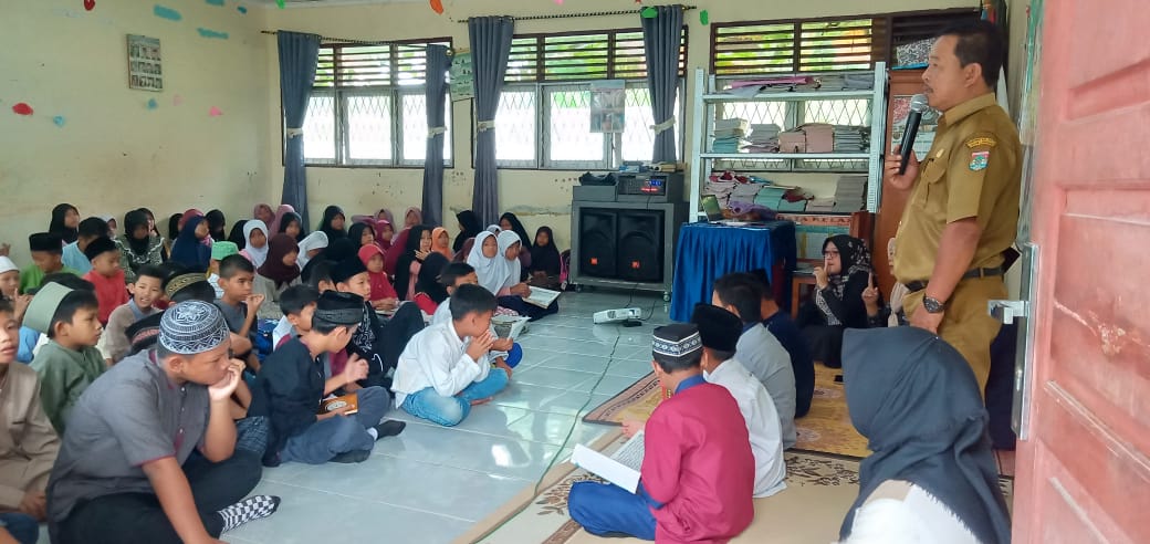 Tadarusan, Pemutaran Film Islami Hingga Tausiyah Agama Mewarnai Pesantren Ramadhan SDN 20 Lubuklinggau