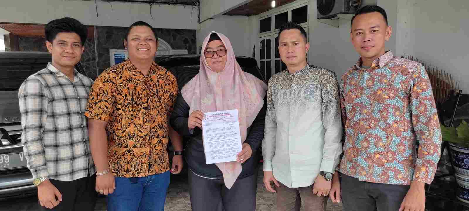 Kuasa Hukum PBV Caroline, Somasi Hendri Zainuddin