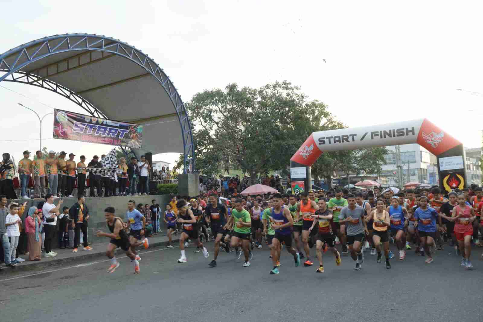 512 Peserta dari 12 Provinsi Ikuti Lomba Linggau Belahay 10 K