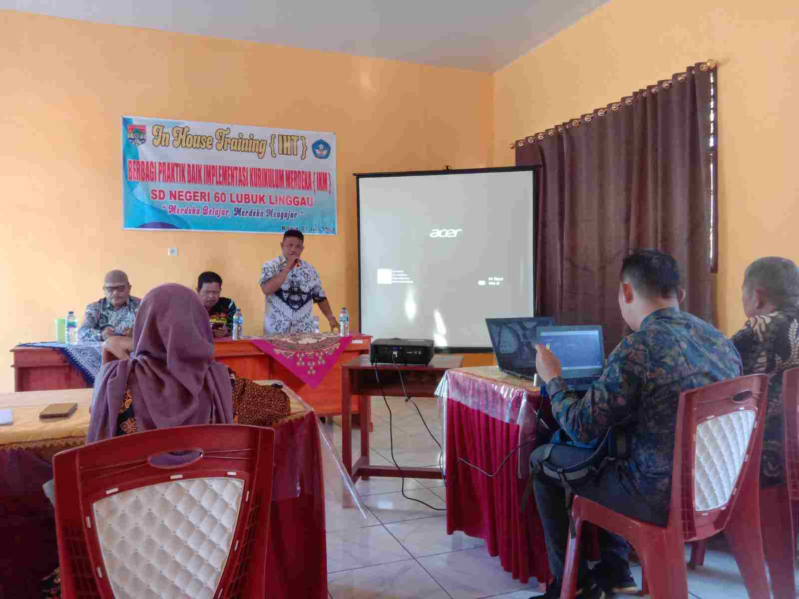 Dewan Guru SDN 60 Lubuklinggau Perkuat Implementasi Kurikulum Merdeka Lewat In House Training